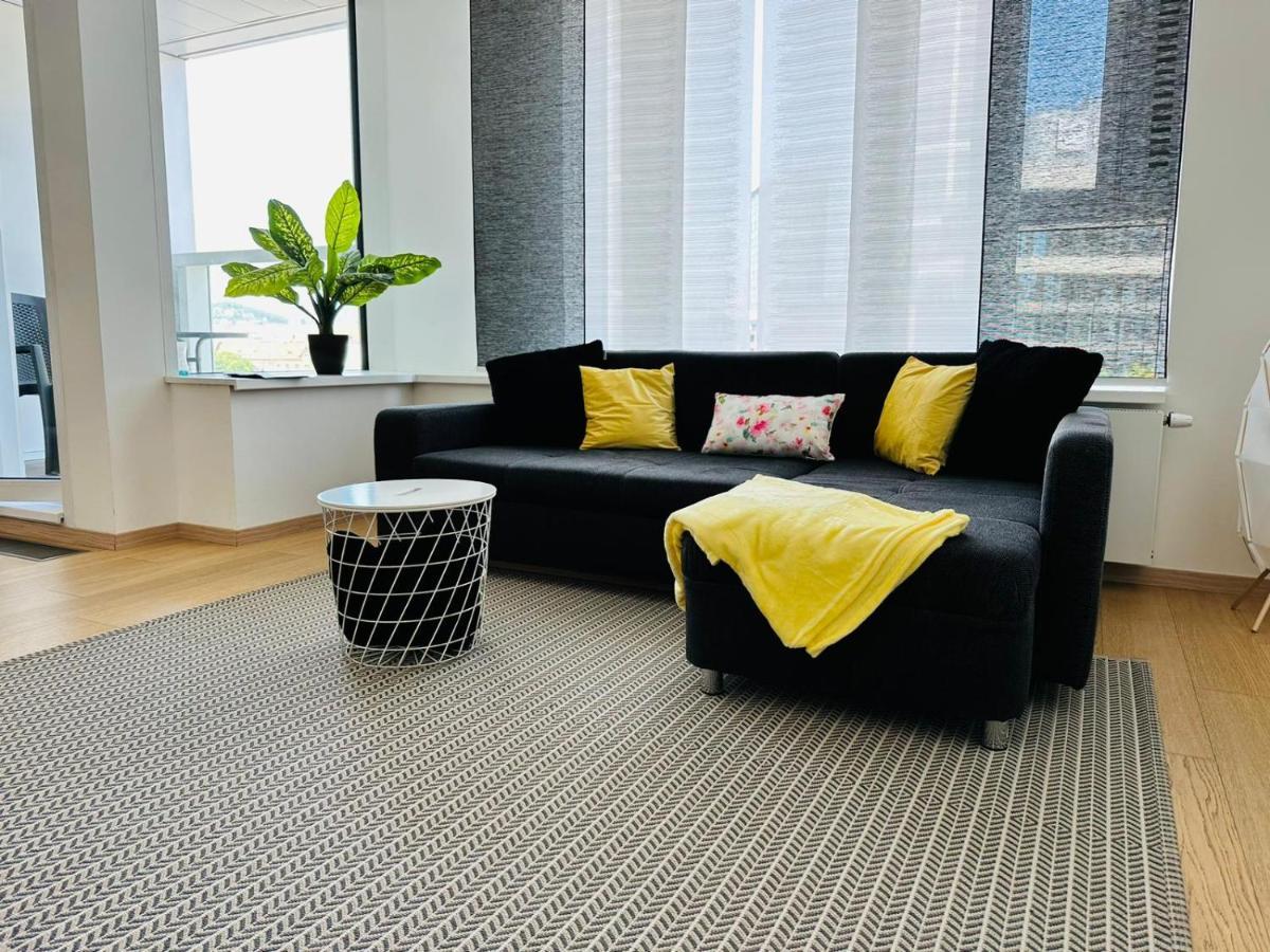 Apartments05 In New Building With Free Parking Panorama City - Amazing View Close To Old Town Bratislava Bagian luar foto